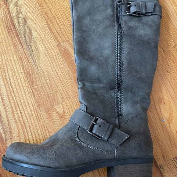 White mountain boots - Picture 2 of 5